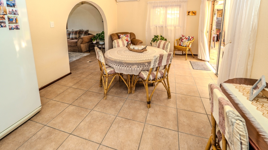 4 Bedroom Property for Sale in Morgenster Heights Western Cape